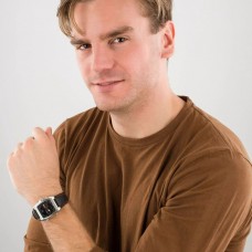 Наручные часы CASIO EFA-120L-1A1